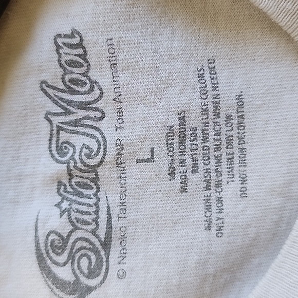 SAILOR MOON T SHIRT - Picture 8 of 8